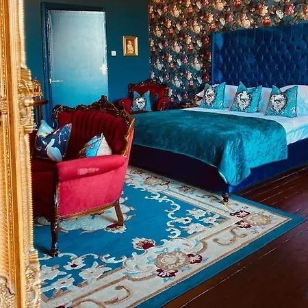 Mollys Boutique Hotel-3